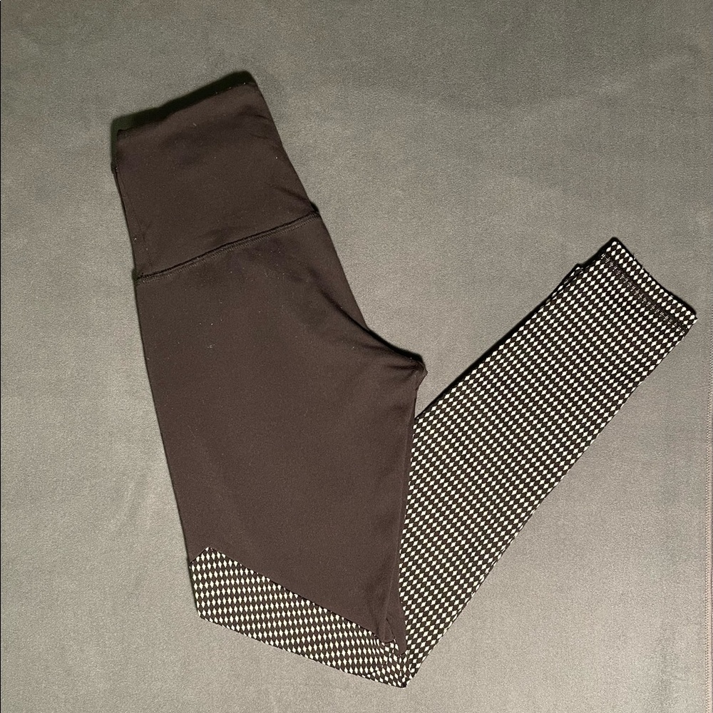 Strut This Color Block Legging - image 2